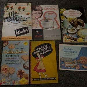 12 recipe booklets